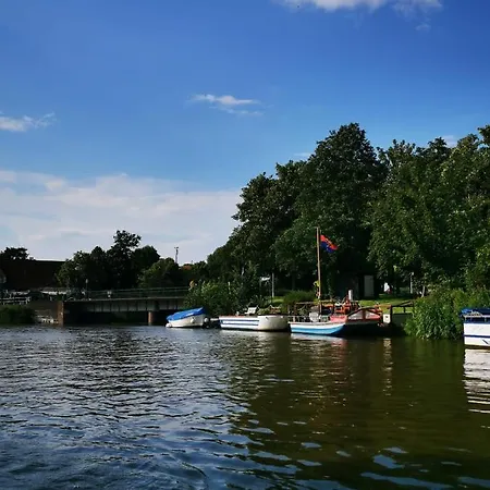 Hotell Am Deich 3*
